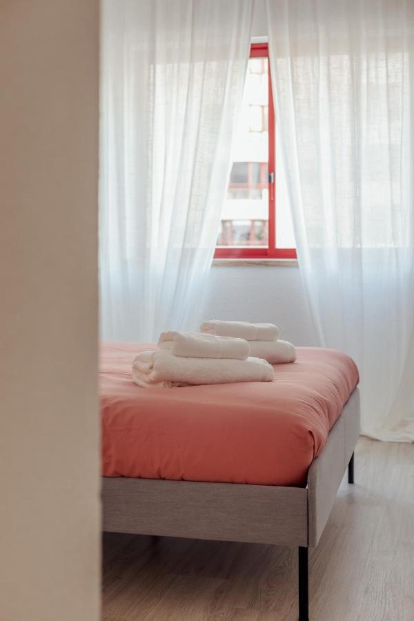 Elegant 3 Bedroom Apt - City Centre - Garage - Metro Lisboa Extérieur photo