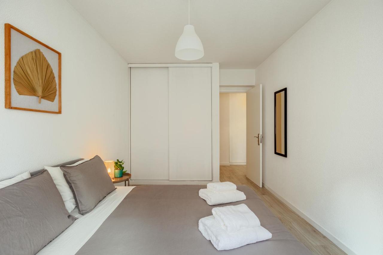 Elegant 3 Bedroom Apt - City Centre - Garage - Metro Lisboa Extérieur photo