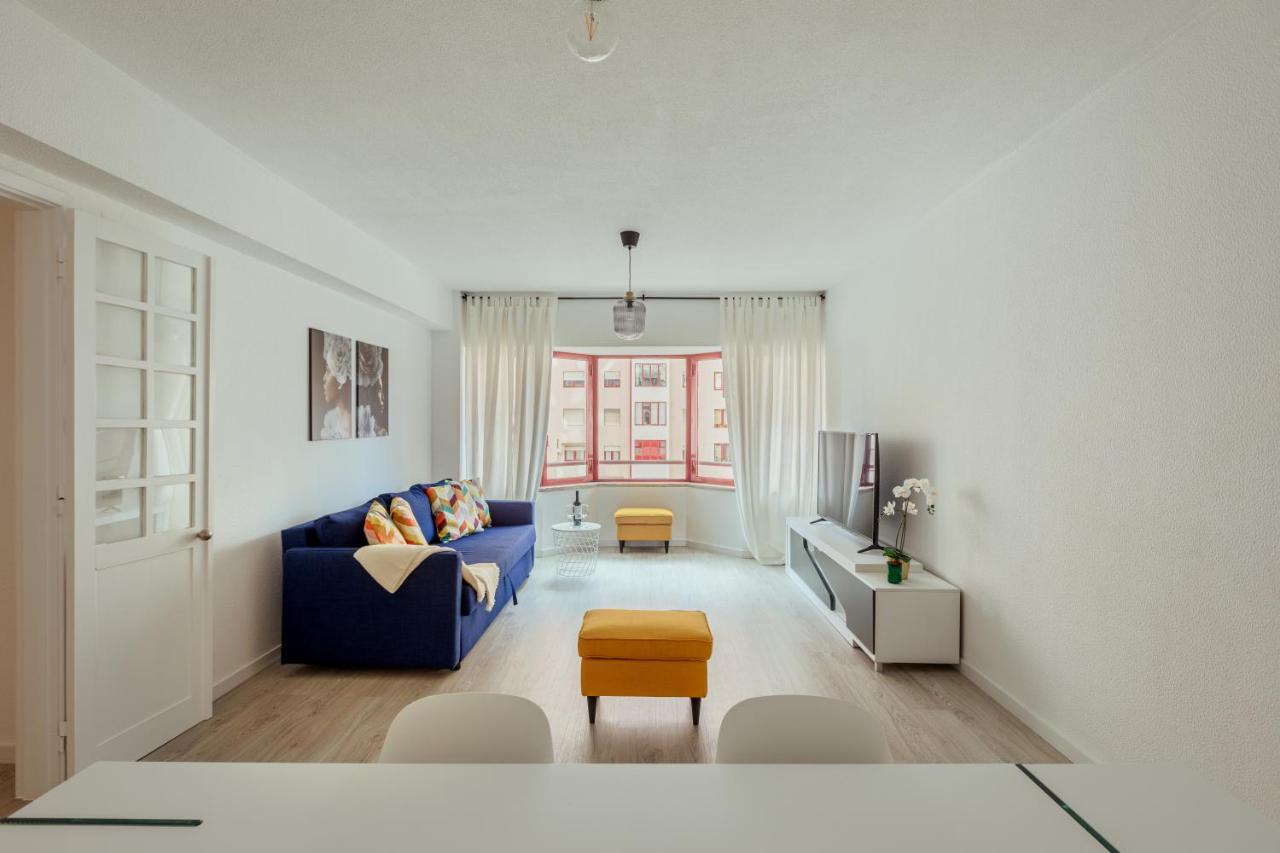 Elegant 3 Bedroom Apt - City Centre - Garage - Metro Lisboa Extérieur photo