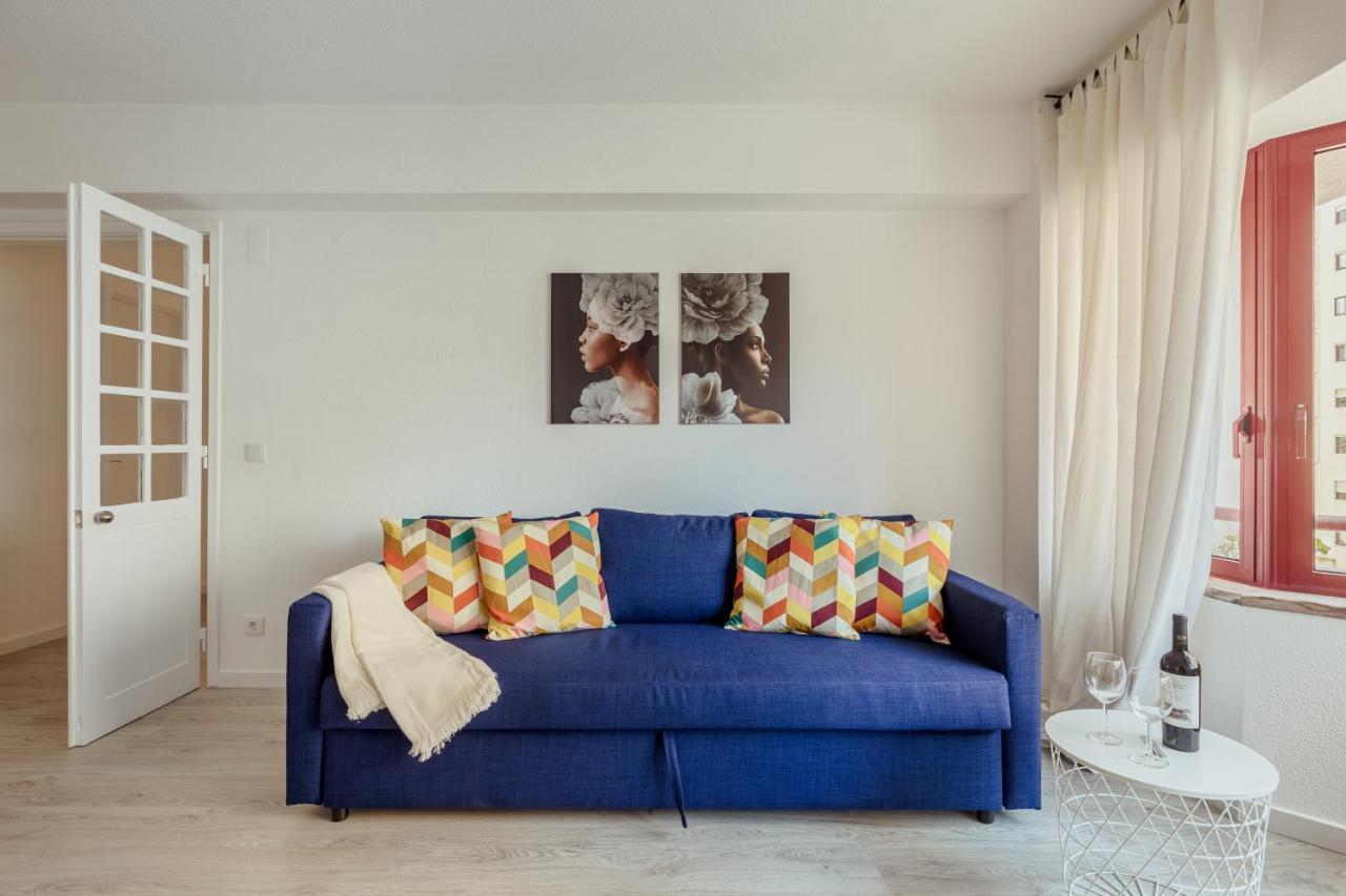 Elegant 3 Bedroom Apt - City Centre - Garage - Metro Lisboa Extérieur photo