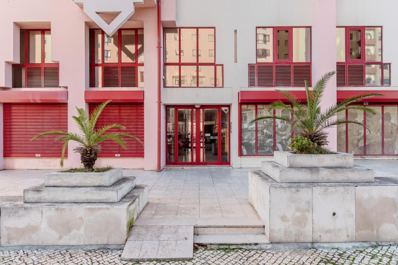 Elegant 3 Bedroom Apt - City Centre - Garage - Metro Lisboa Extérieur photo